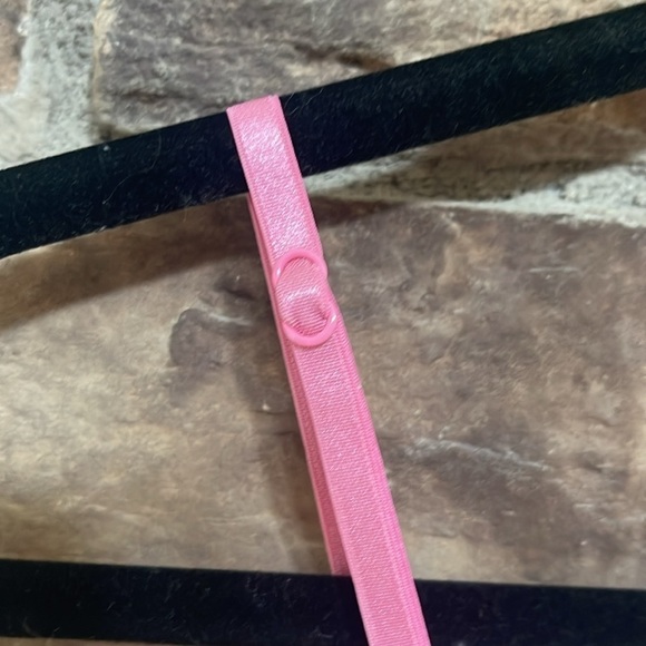 Pink nightgown with blue flower pattern. Size Large. - Picture 9 of 9